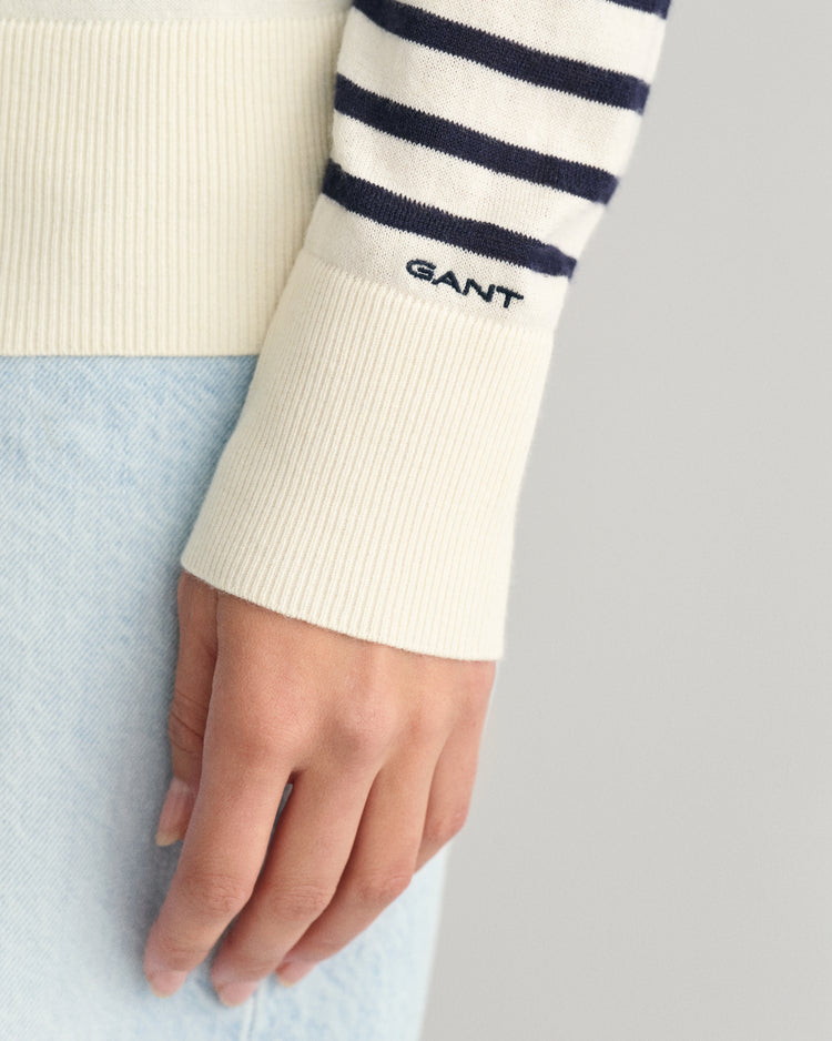 Sweter z cienkiej dzianiny w paski z okrągłym dekoltem