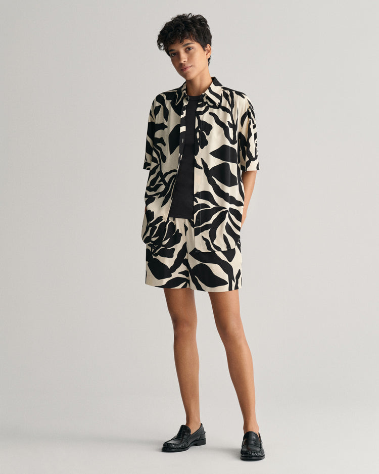 Szorty damskie relaxed fit kremowe