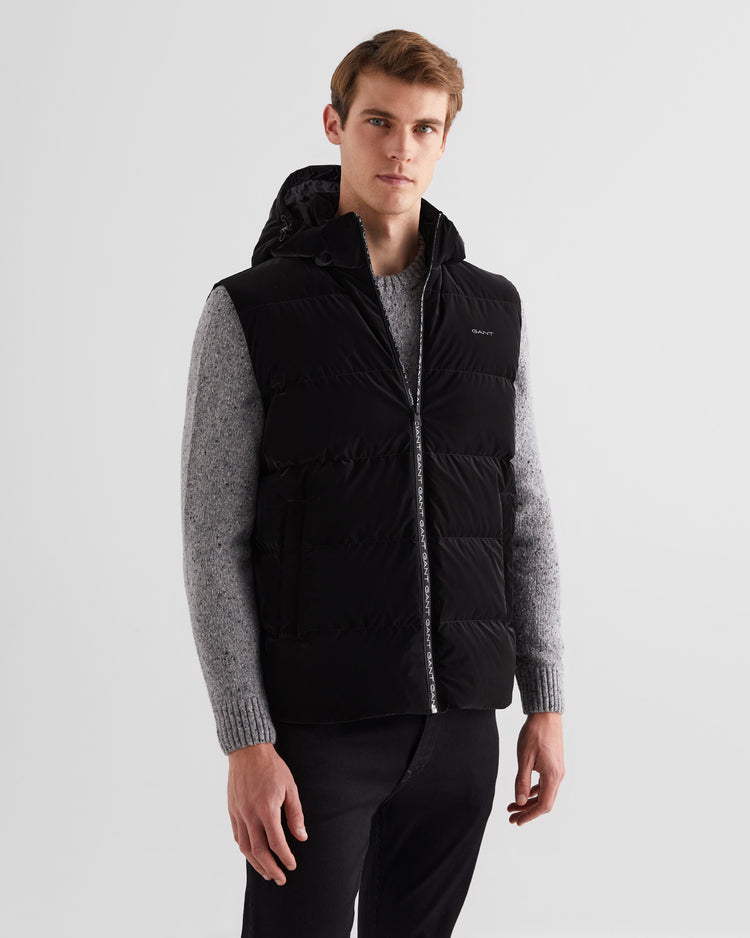 Bezrękawniki męskie z kapturem z nadrukiem regular fit czarne