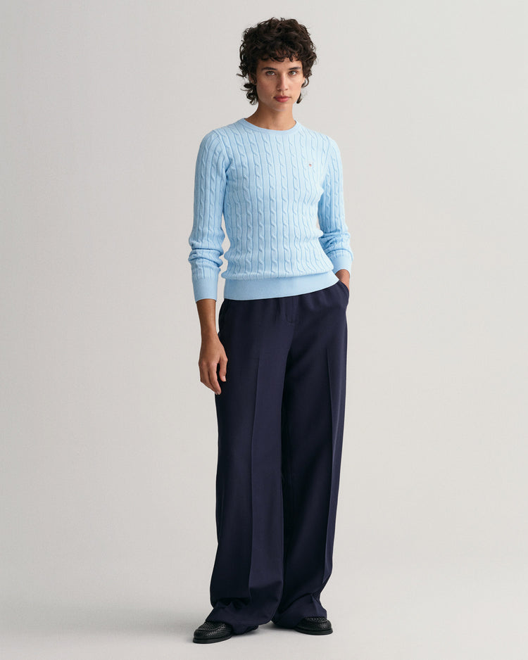 Sweter z elastycznej bawełny o splocie warkoczowym z okrągłym dekoltem