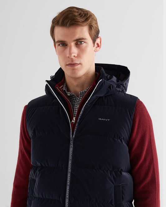 Bezrękawnik męski z nadrukiem z kapturem regular fit granatowy