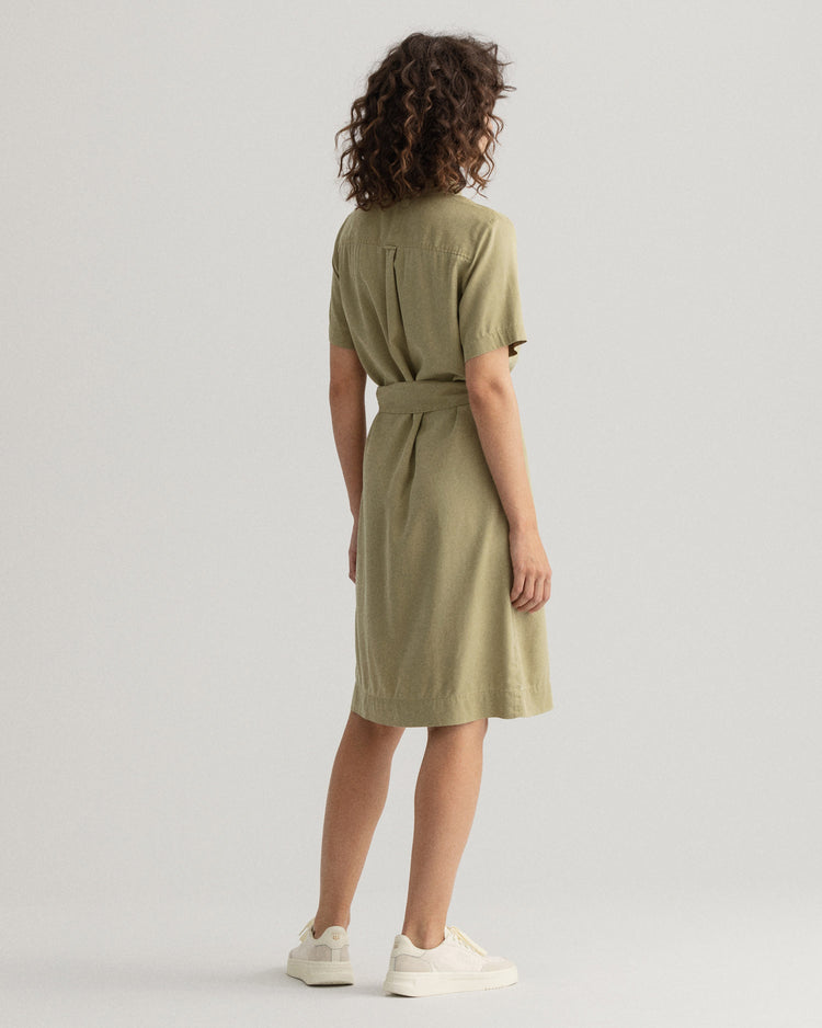 Sukienka damska zapinana na guziki z krótkim rękawem regular fit