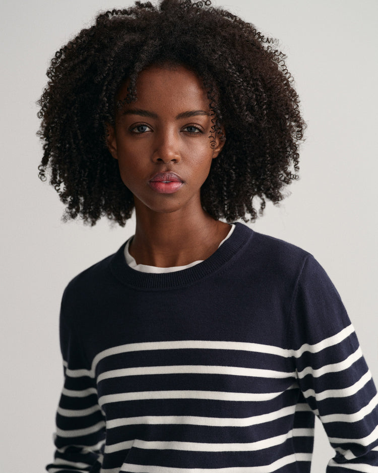 Bawełniany sweter damski w paski regular fit granatowy