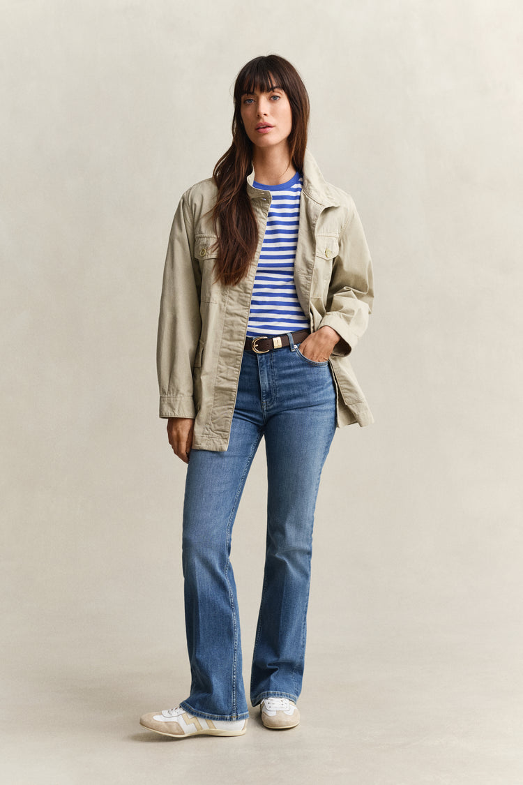 Bawełniany t-shirt damski w paski regular fit niebieski