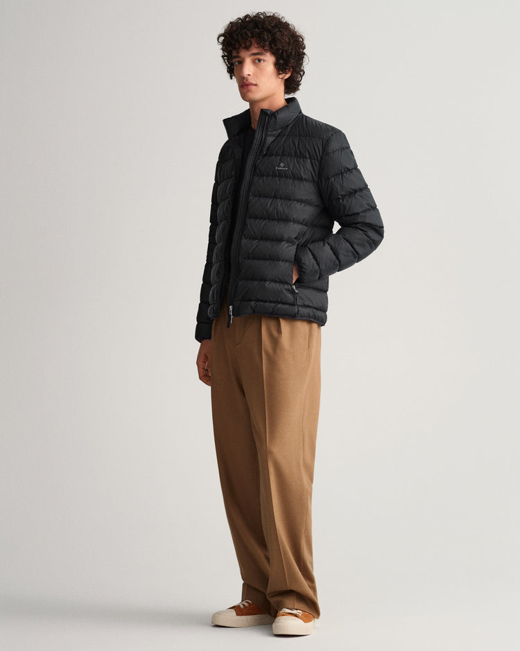 Kurtka męska z długim rękawem i zamkiem regular fit czarna