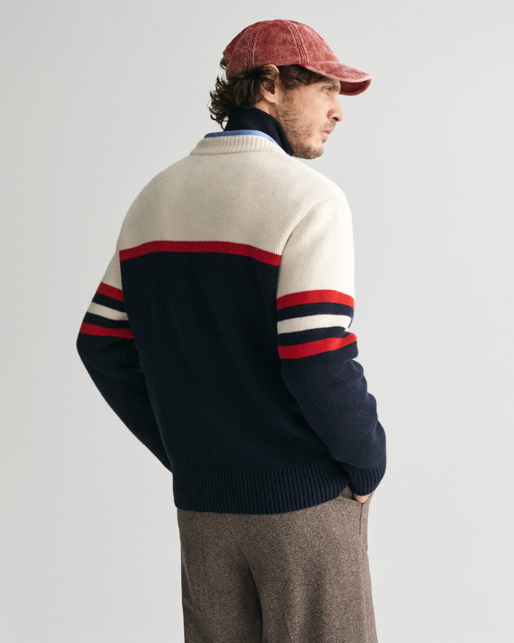 Męski granatowy sweter z nadrukiem vintage z okrągłym dekoltem