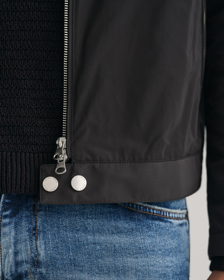 Kurtka męska z zamkiem z długim rękawem regular fit czarna