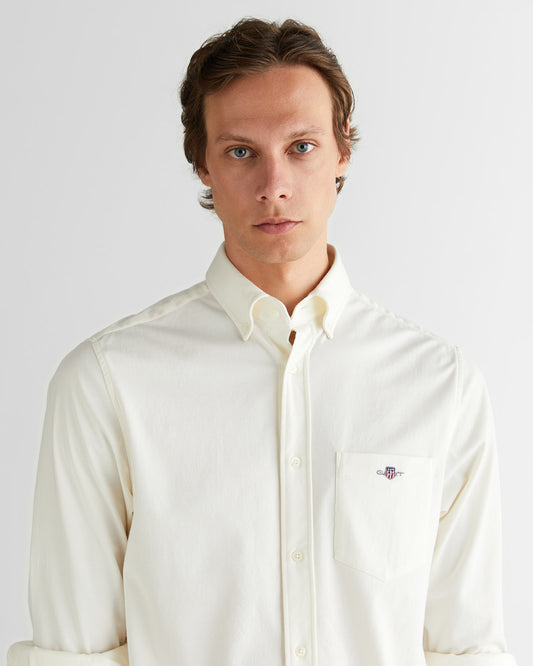 Męska kremowa koszula regular fit z kołnierzykiem na guziki