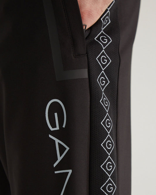 Męskie czarne spodnie dresowe regular fit