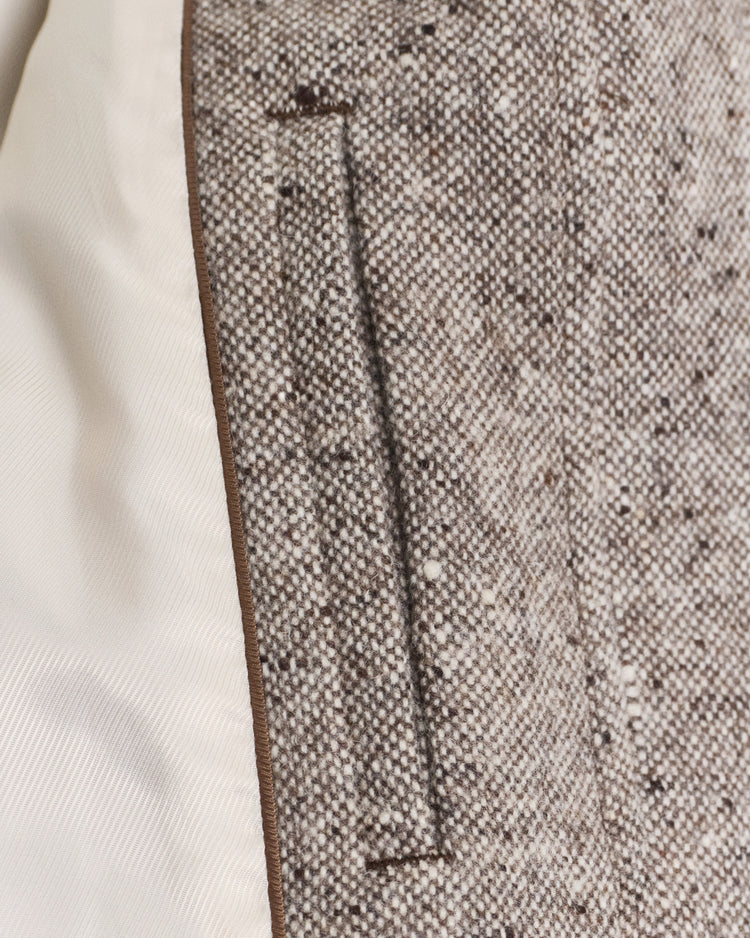 Kurtka damska klasyczny kołnierz długi rękaw regular fit brązowa