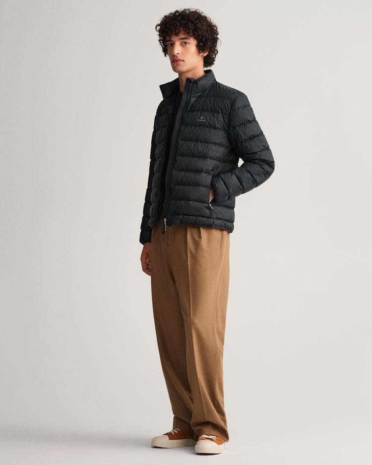 Kurtka męska z długim rękawem i zamkiem regular fit czarna