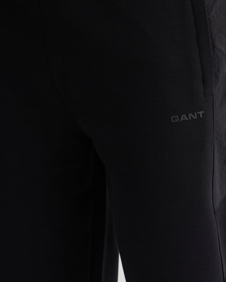 Męskie spodnie dresowe regular fit