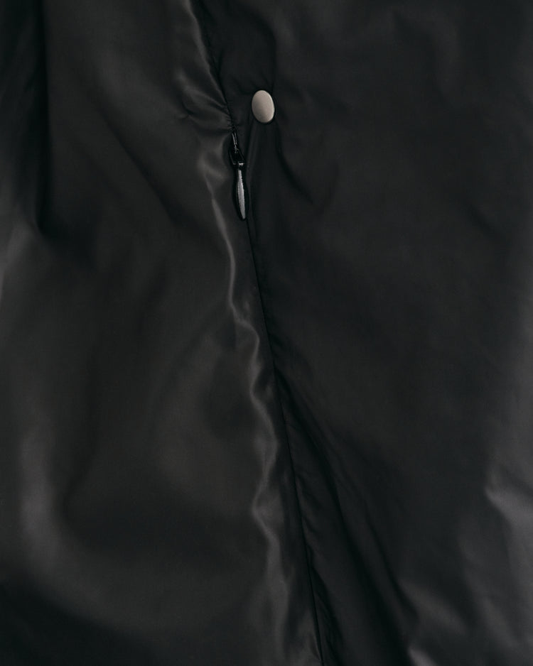 Kurtka damska ze stójką z długim rękawem relaxed fit czarna