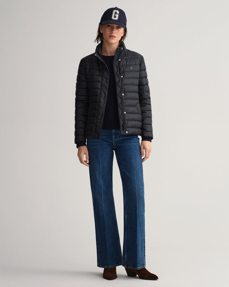 Kurtka damska z zamkiem slim fit czarna