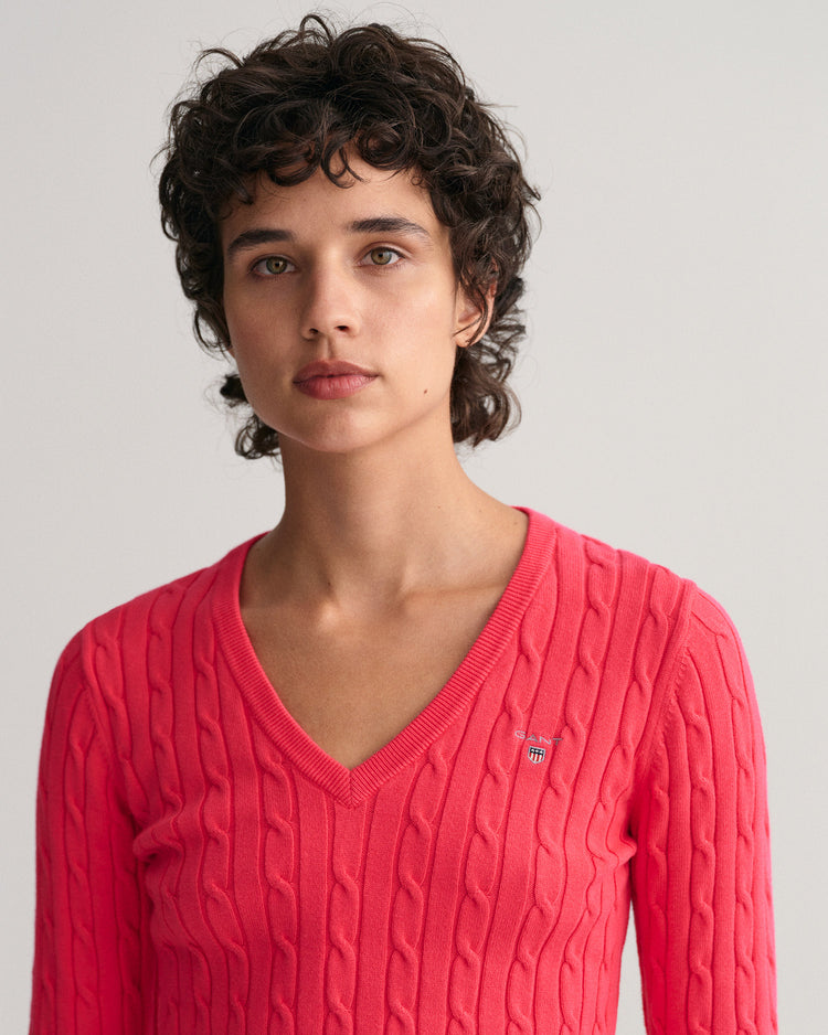 Sweter z elastycznej bawełny o splocie warkoczowym z dekoltem w kształcie litery V