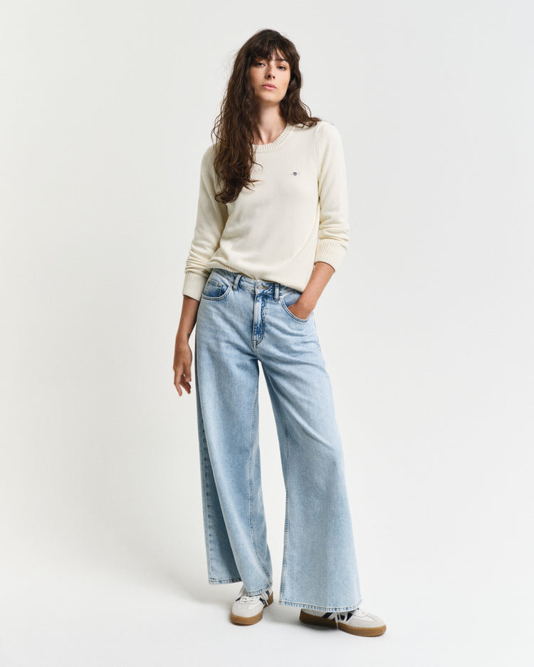 Sweter damski z nadrukiem okrągły kołnierzyk regular fit kremowy