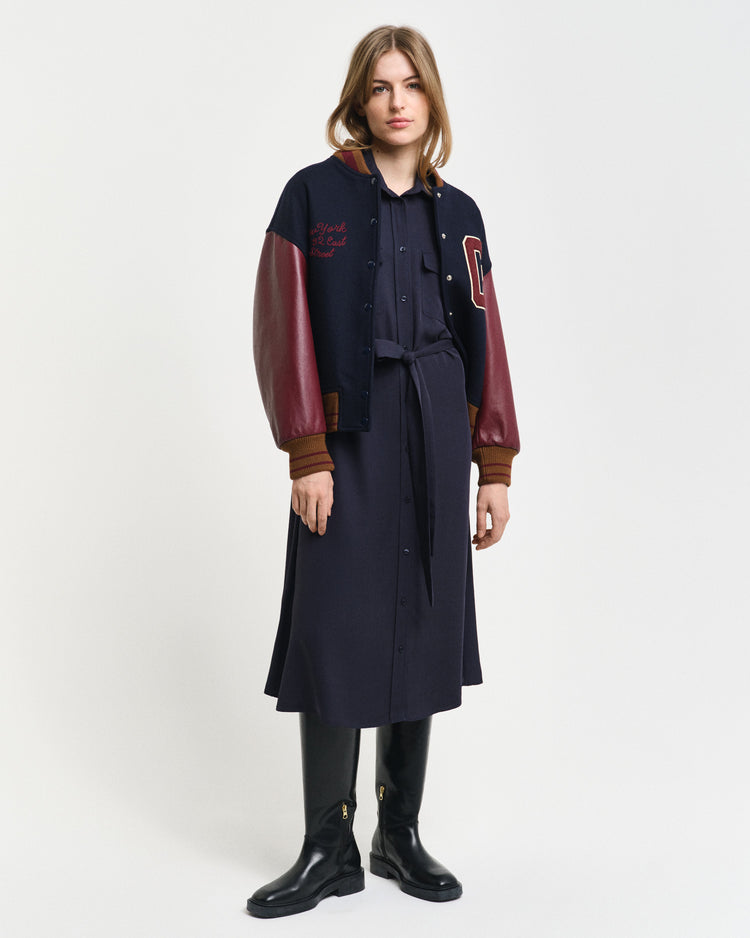 Sukienka damska zapinana na guziki z długim rękawem regular fit granatowa