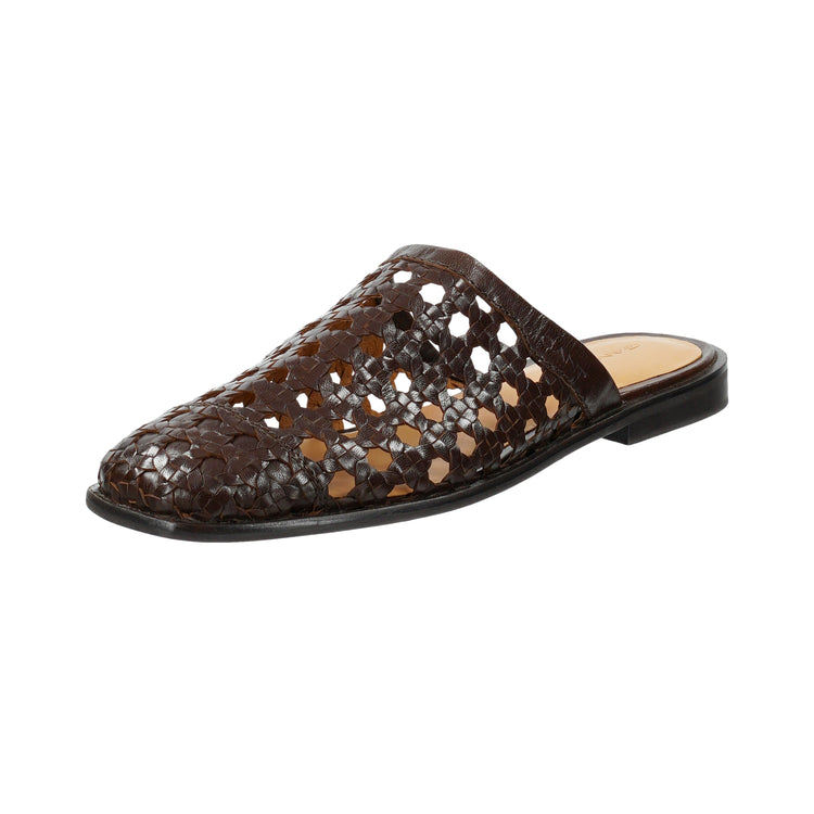 Skórzane sandały i klapki damskie brązowe