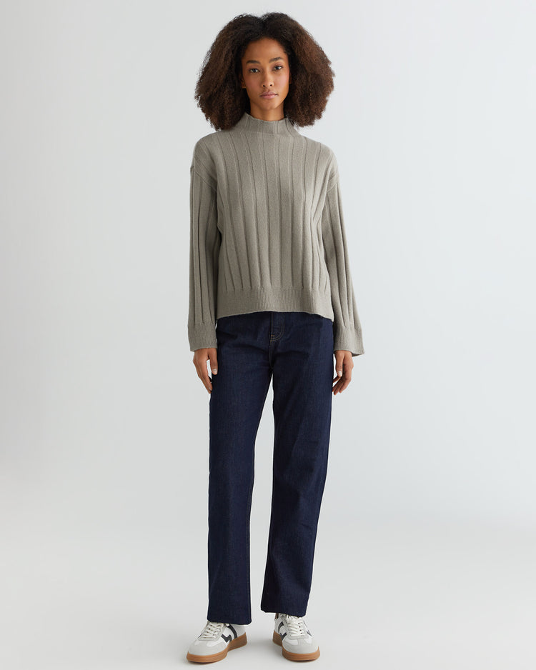 Sweter damski ze stójką z długim rękawem relaxed fit szary