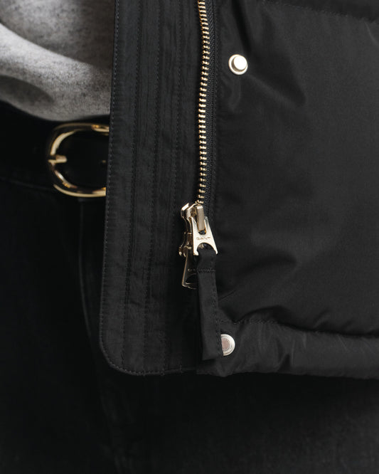 Kurtka damska ze stójką z długim rękawem regular fit czarna