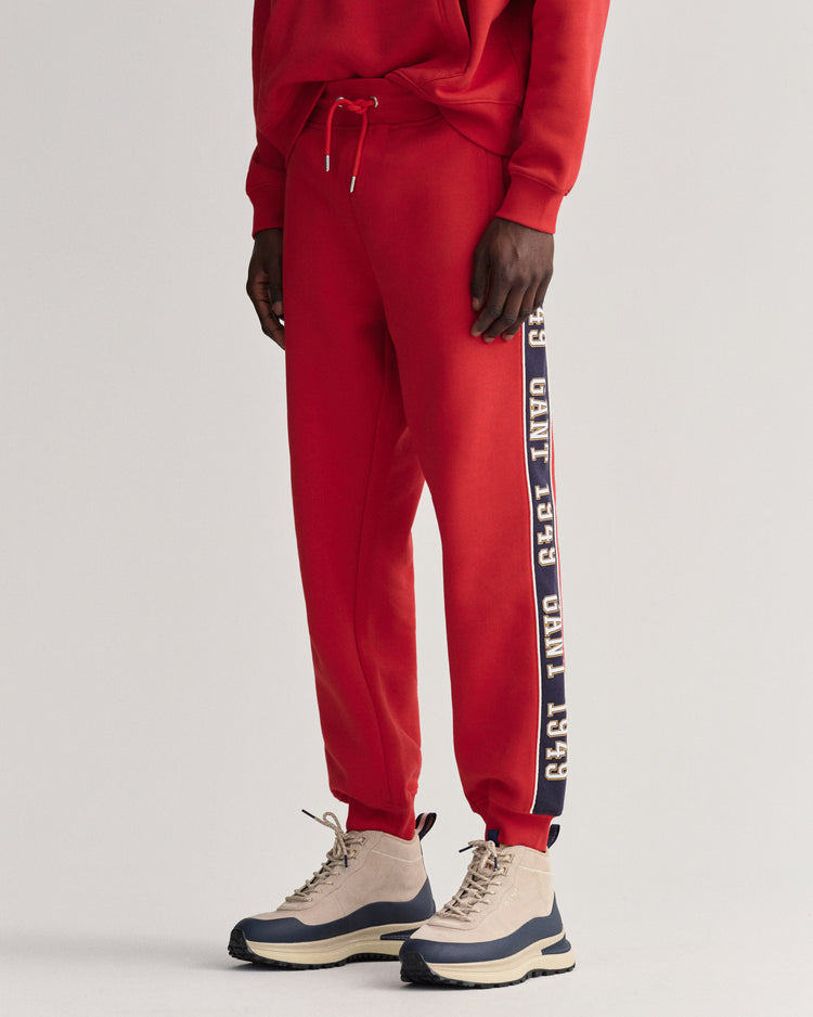 Spodnie męskie regular fit różowe