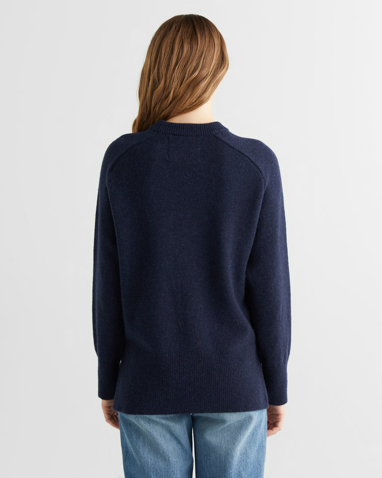 Sweter z jodełką z okrągłym dekoltem