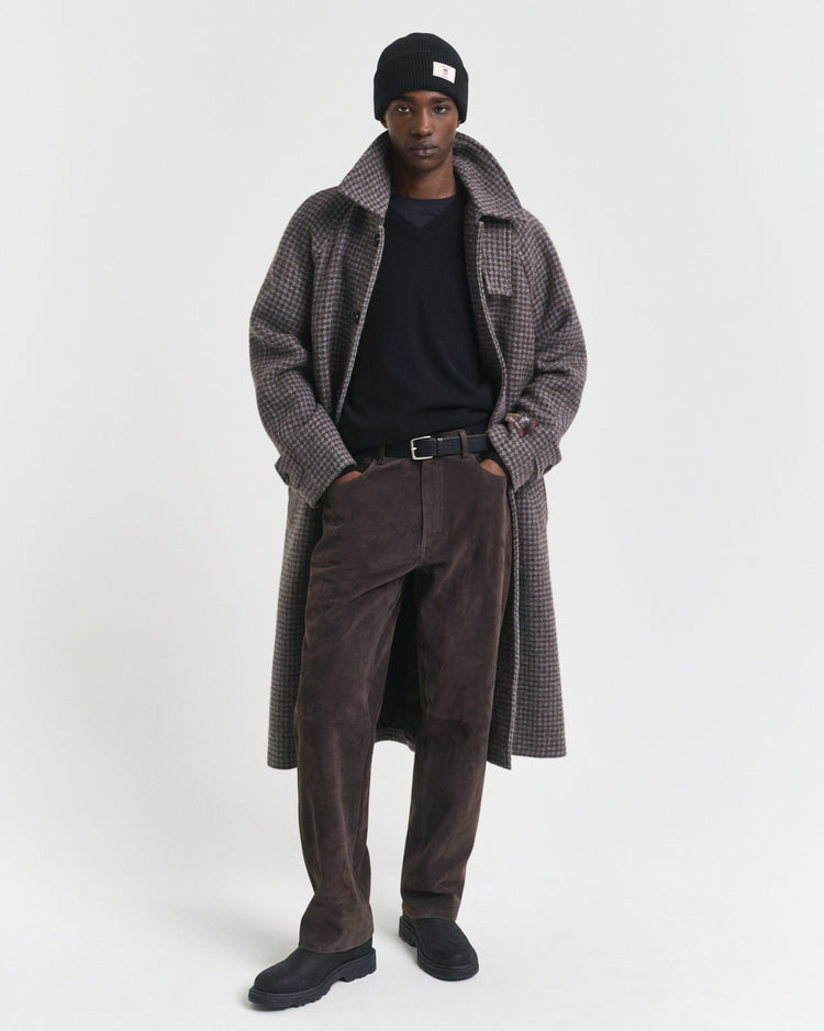 Sweter męski z dekoltem V regular fit czarny