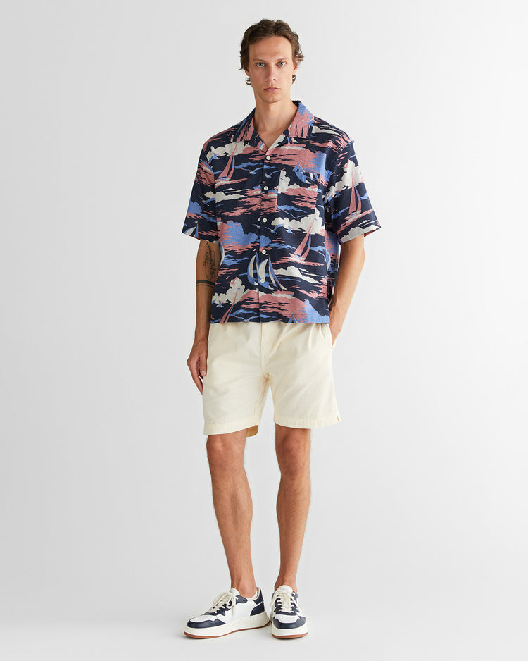 Męska granatowa koszula we wzory z klasycznym kołnierzykiem o luźnym kroju