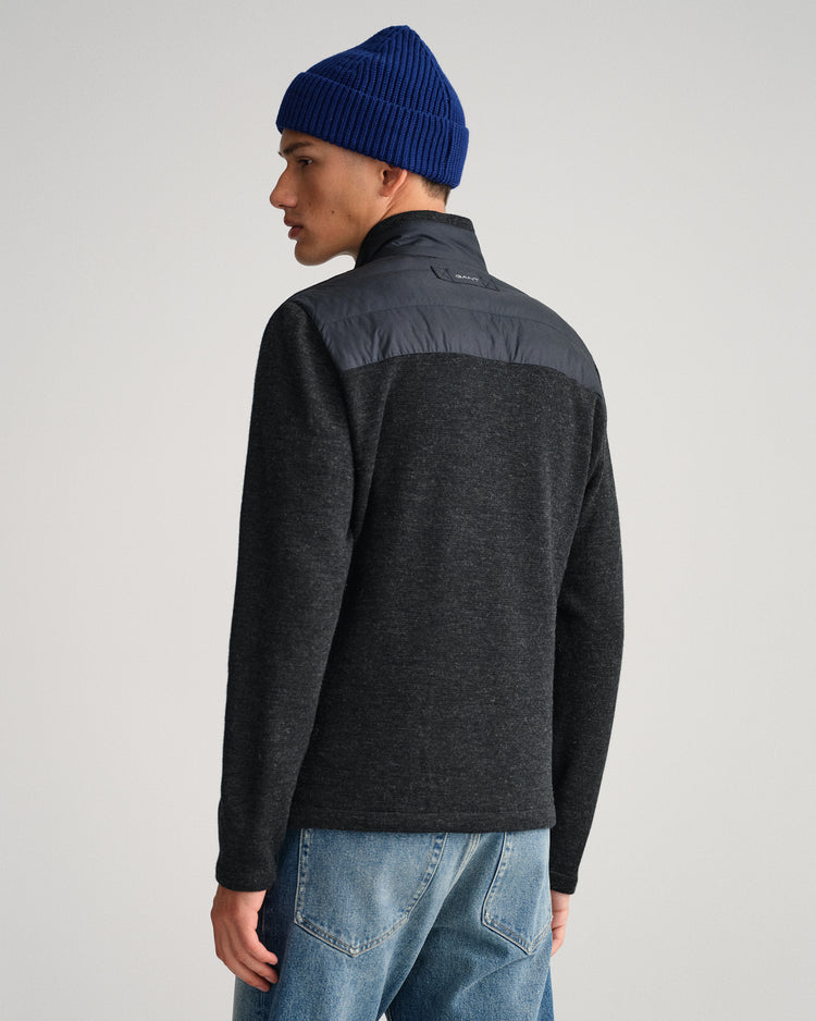 Męska czarna kurtka slim fit zapinana na zamek