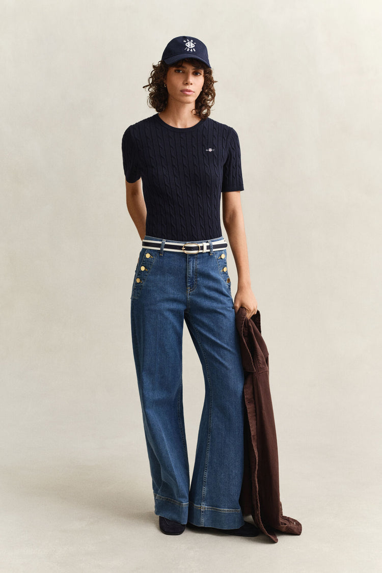 Sweter damski z krótkim rękawem z okrągłym kołnierzykiem slim fit