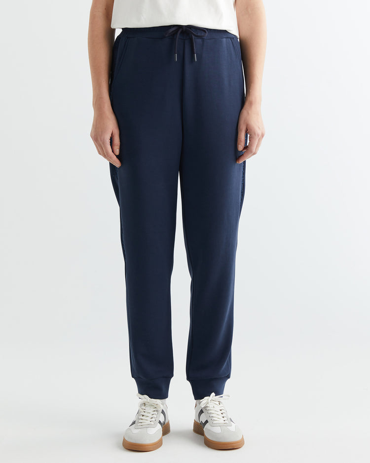 Spodnie dresowe damskie regular fit granatowe