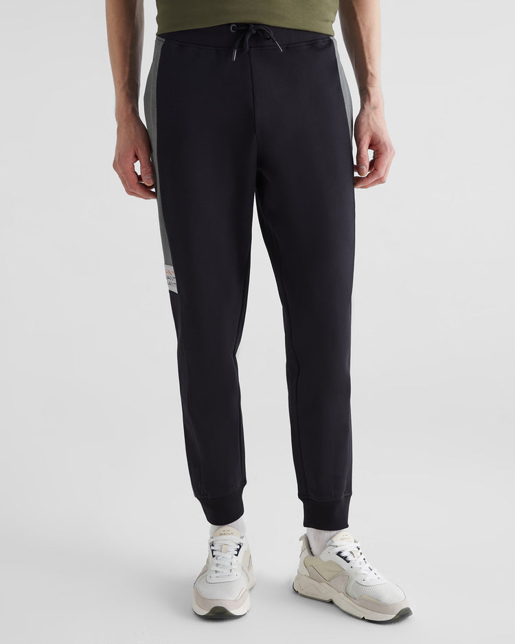 Spodnie dresowe męskie z nadrukiem regular fit czarne