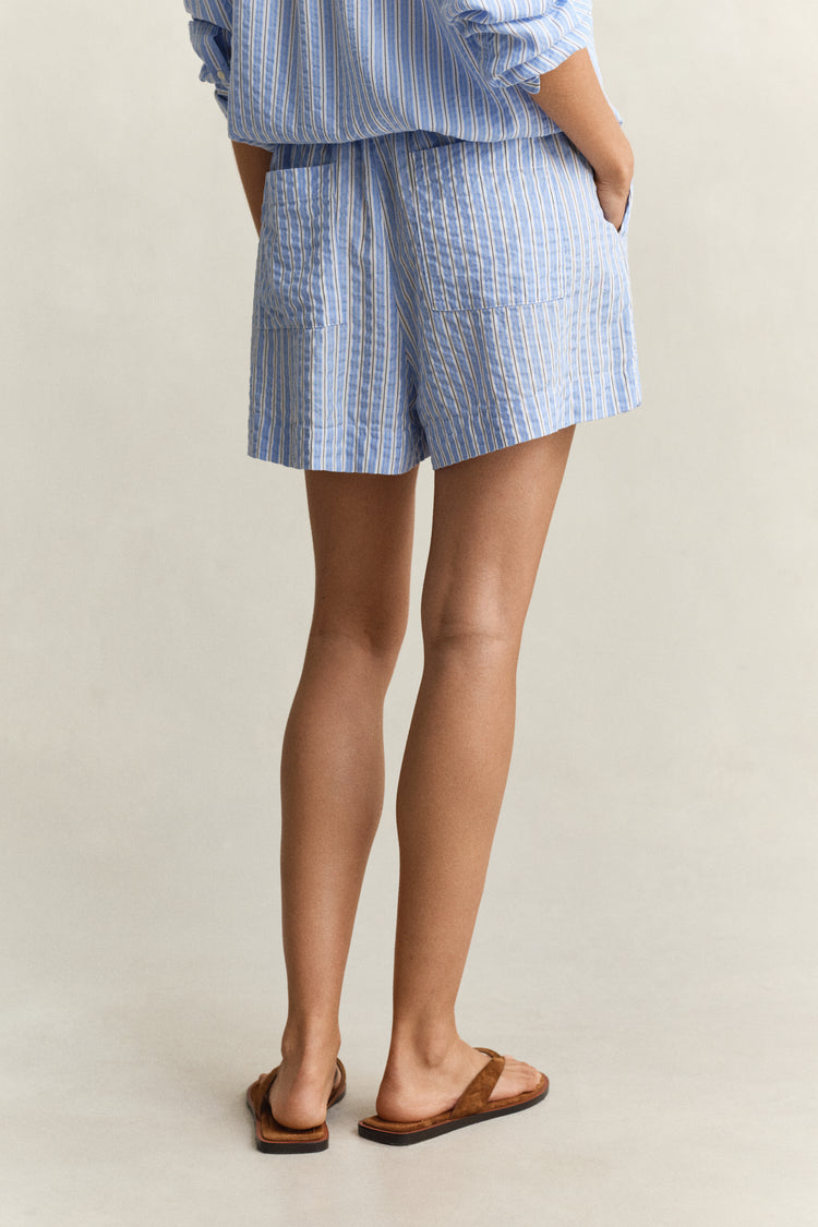 Lyocellowe szorty damskie w paski regular fit niebieskie