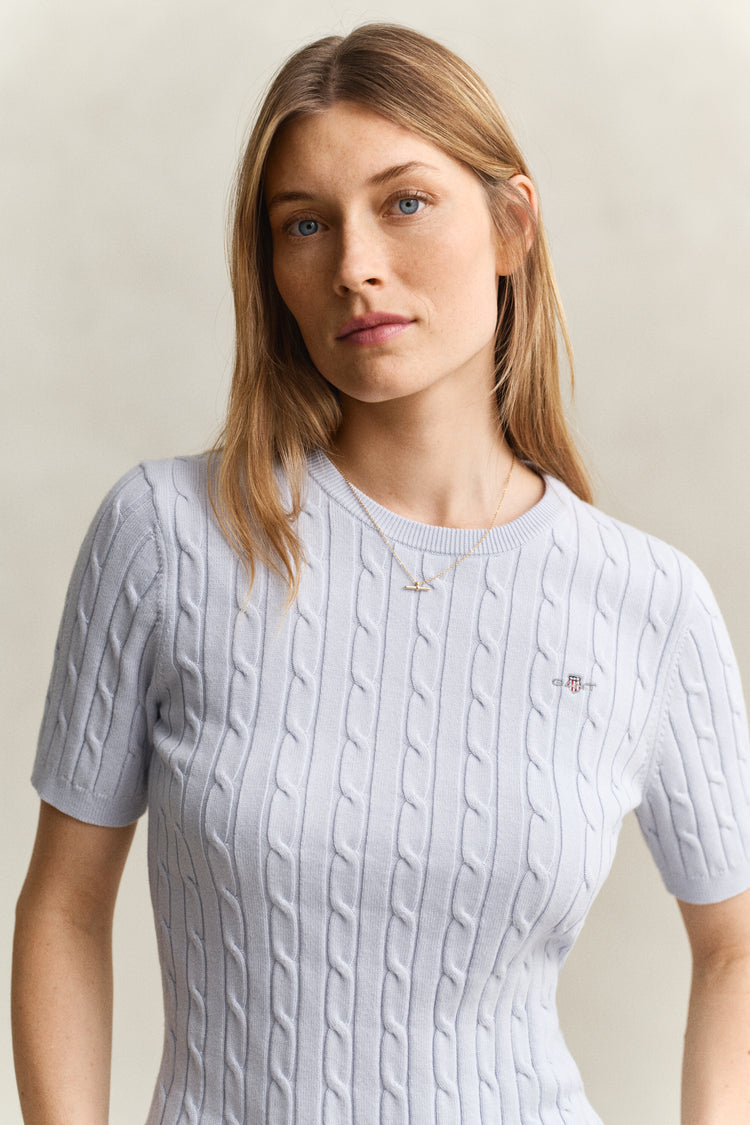 Sweter damski z okrągłym dekoltem i krótkim rękawem slim fit