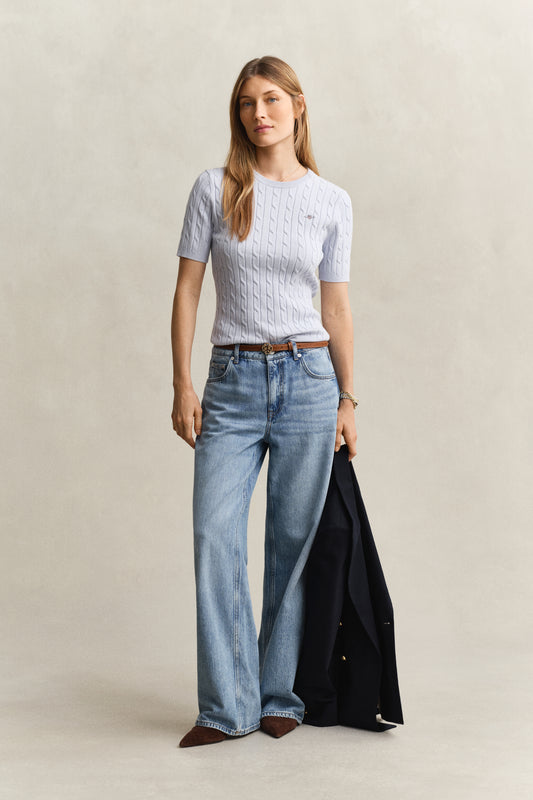 Sweter damski z okrągłym dekoltem i krótkim rękawem slim fit