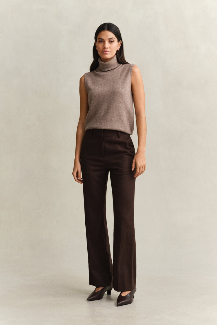 Spodnie damskie flare fit brązowe