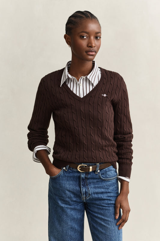 Sweter damski z dekoltem V z długim rękawem slim fit brązowy