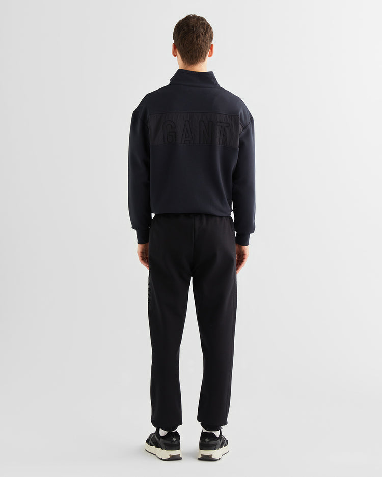 Spodnie dresowe męskie regular fit czarne