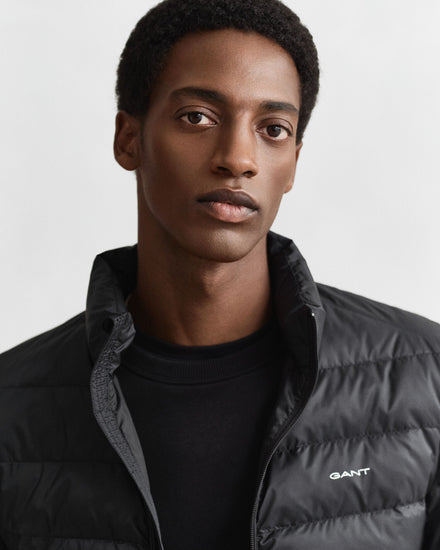 Kurtka męska ze stójką z długim rękawem regular fit czarna