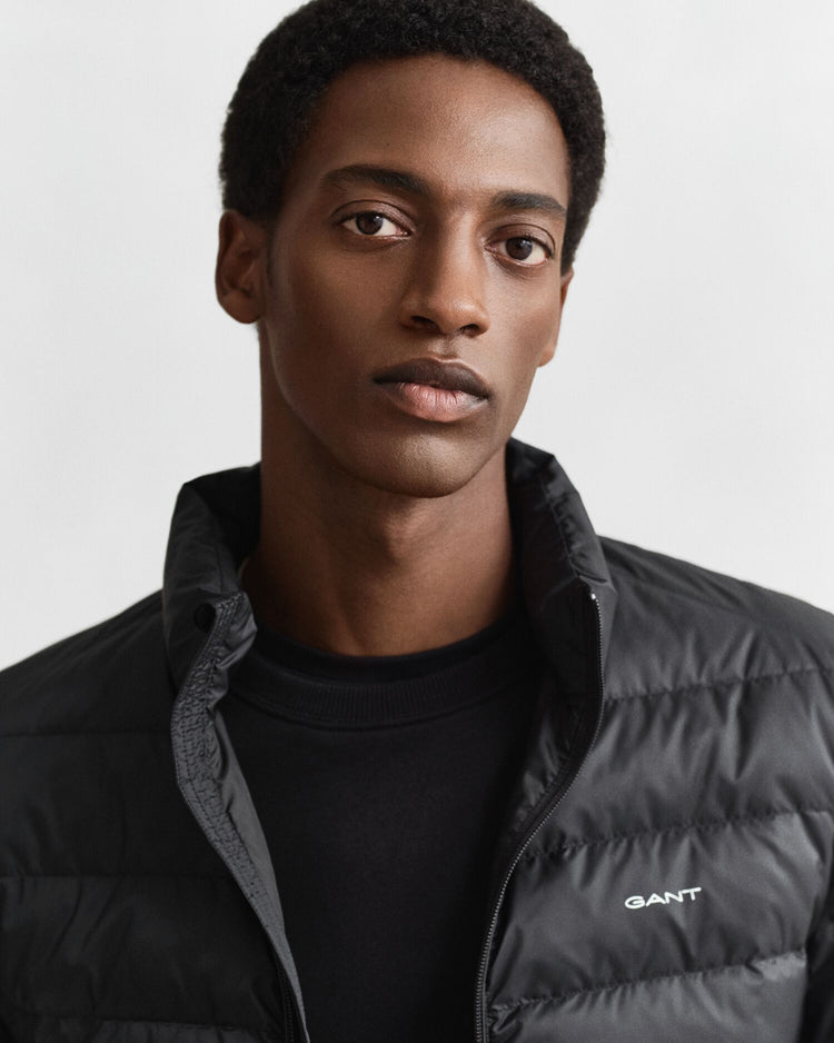 Kurtka męska ze stójką z długim rękawem regular fit czarna