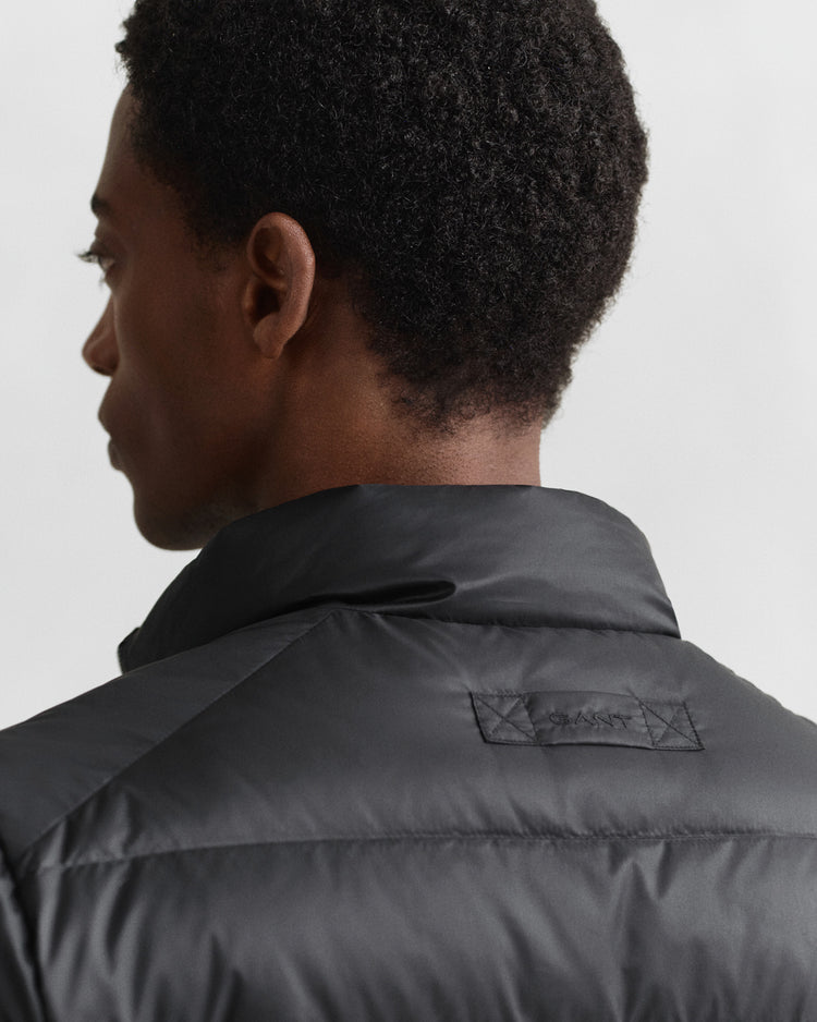 Kurtka męska ze stójką z długim rękawem regular fit czarna