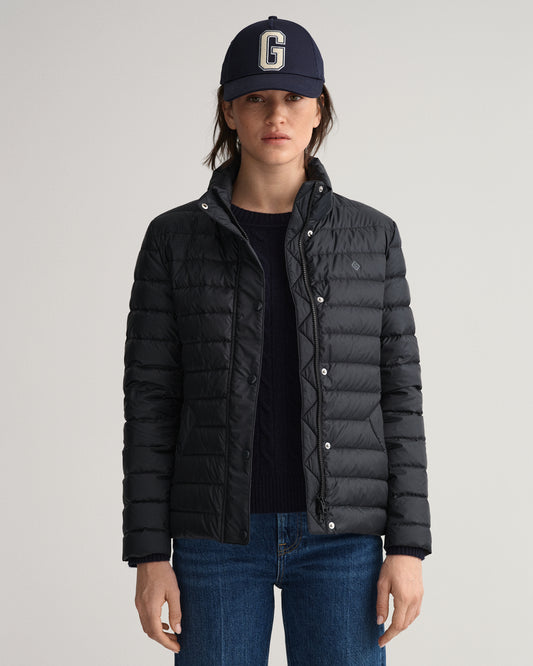 Kurtka damska z zamkiem slim fit czarna