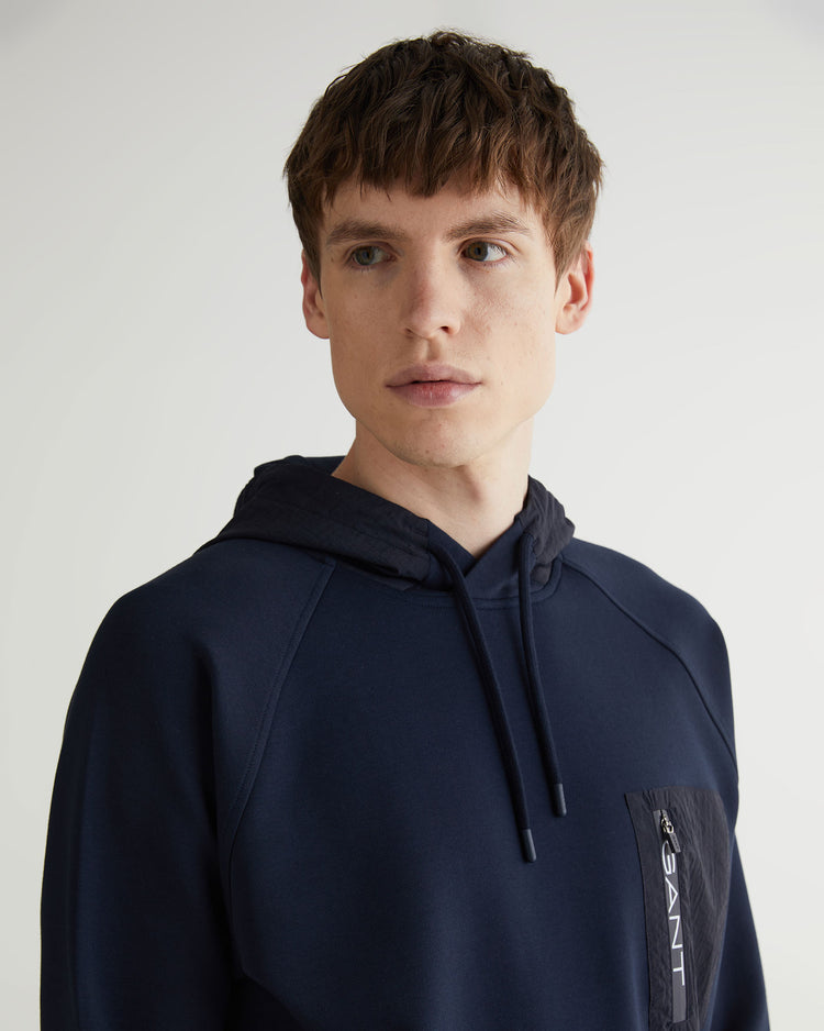 Bluza męska z kapturem z nadrukiem regular fit granatowa