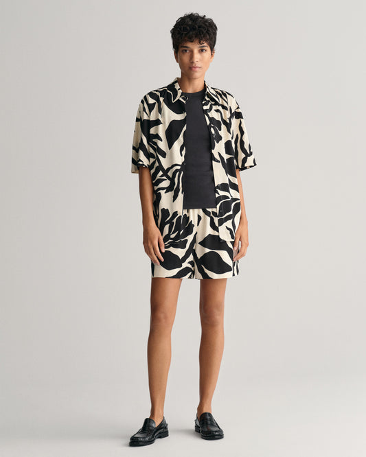 Szorty damskie relaxed fit kremowe