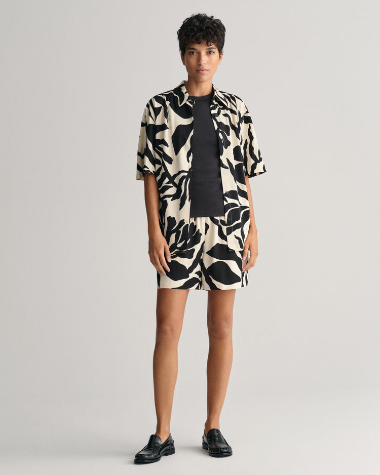 Szorty damskie relaxed fit kremowe