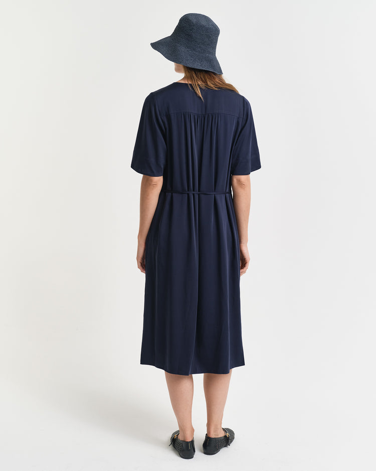 Sukienka damska z krótkim rękawem z dekoltem V relaxed fit niebieska