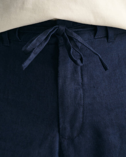 Szorty lniane ze sznurkiem do regulacji relaxed fit