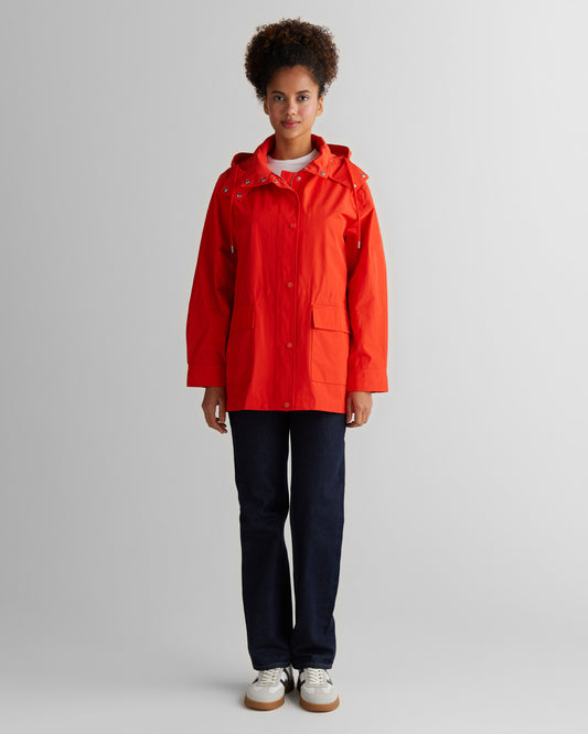 Przeciwdeszczowy krótki płaszcz damski z odpinanym kapturem