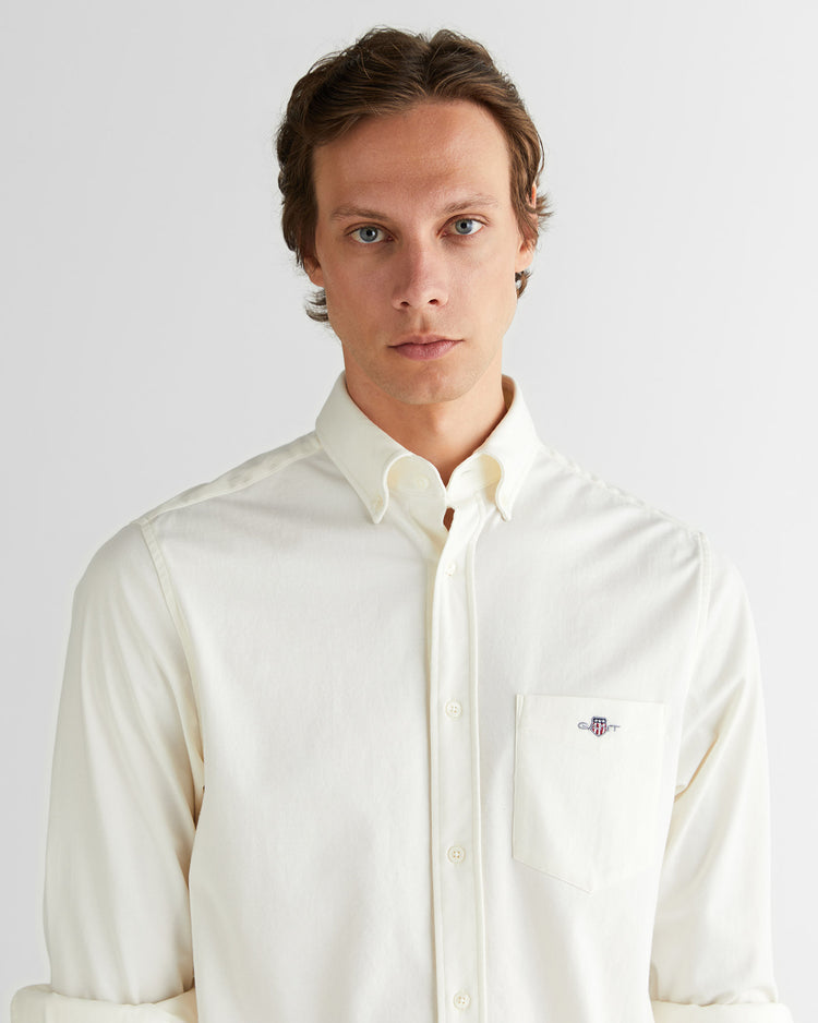 Męska kremowa koszula regular fit z kołnierzykiem na guziki