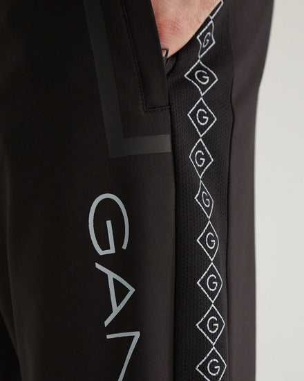 Męskie czarne spodnie dresowe regular fit